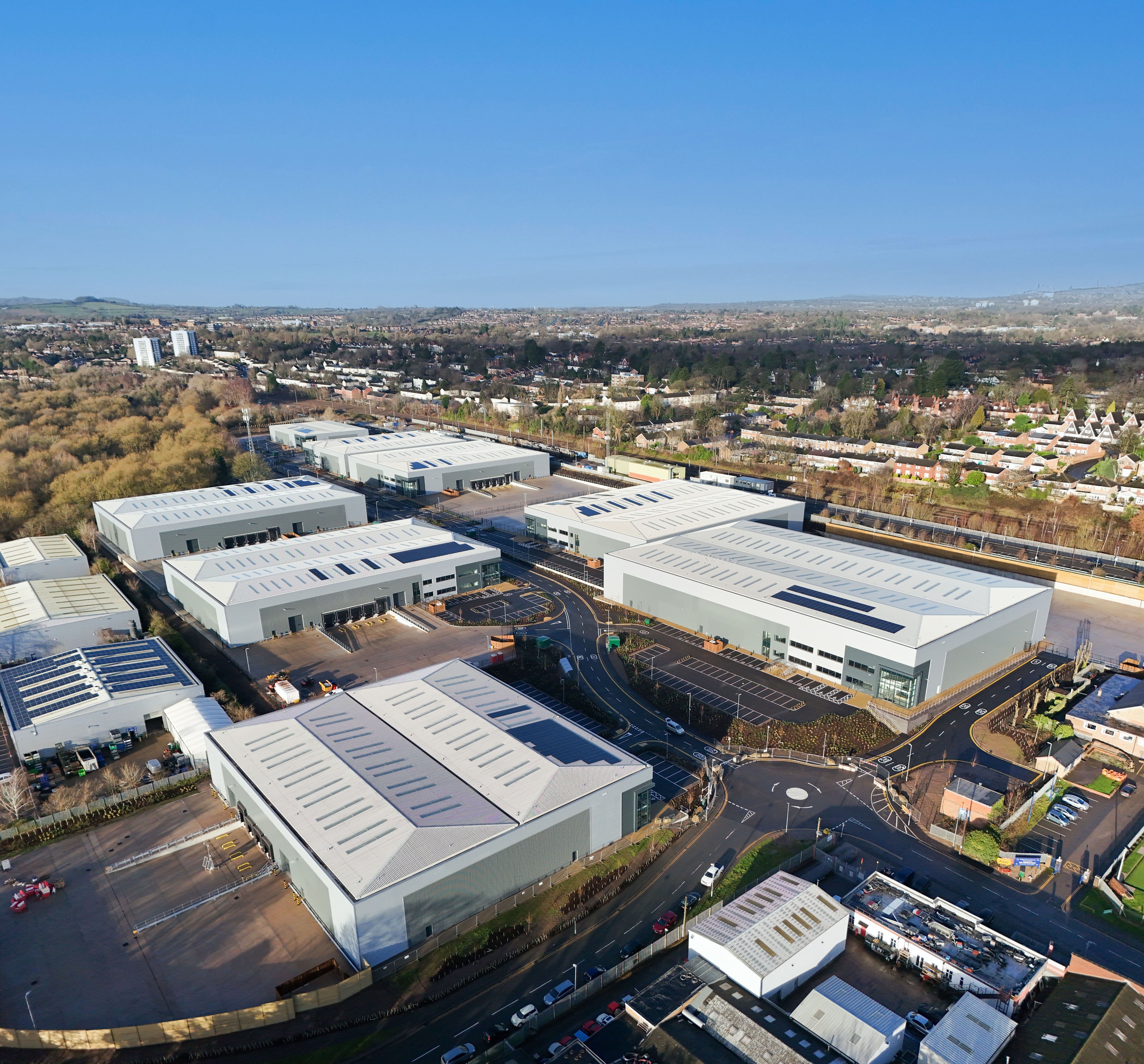 Canmoor & Tristan deliver new West Midlands urban logistics scheme to the market