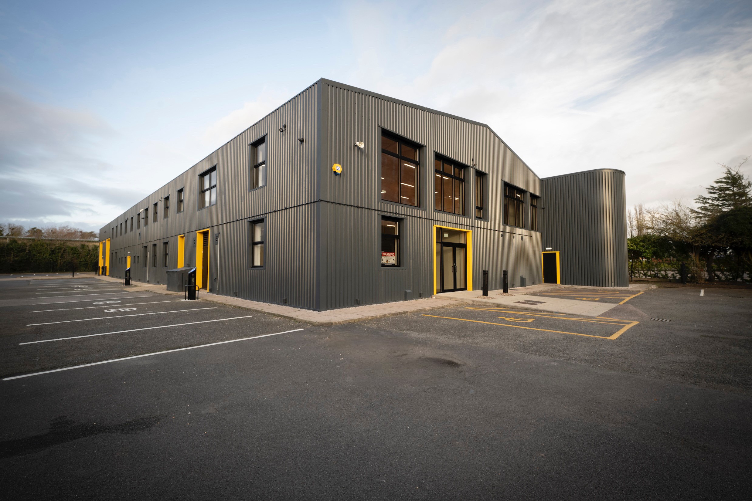 Novus, Cambridge lands international aerospace occupier