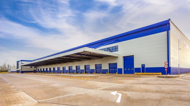 Amazon takes 316,128 sq ft warehouse in Bristol