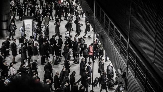 No significant increase in the number of office workers returning to their desks last week, according Remit Consulting.